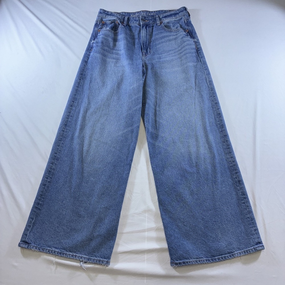 American Eagle Super High Rise Ultra Wide Leg Distressed Jeans Women's 6 Reg